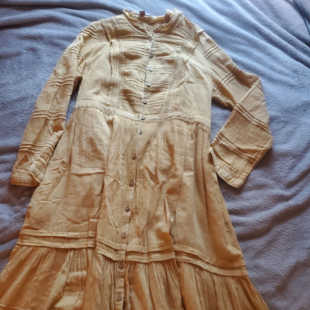 April Cornell butter color linen long sleeve dress